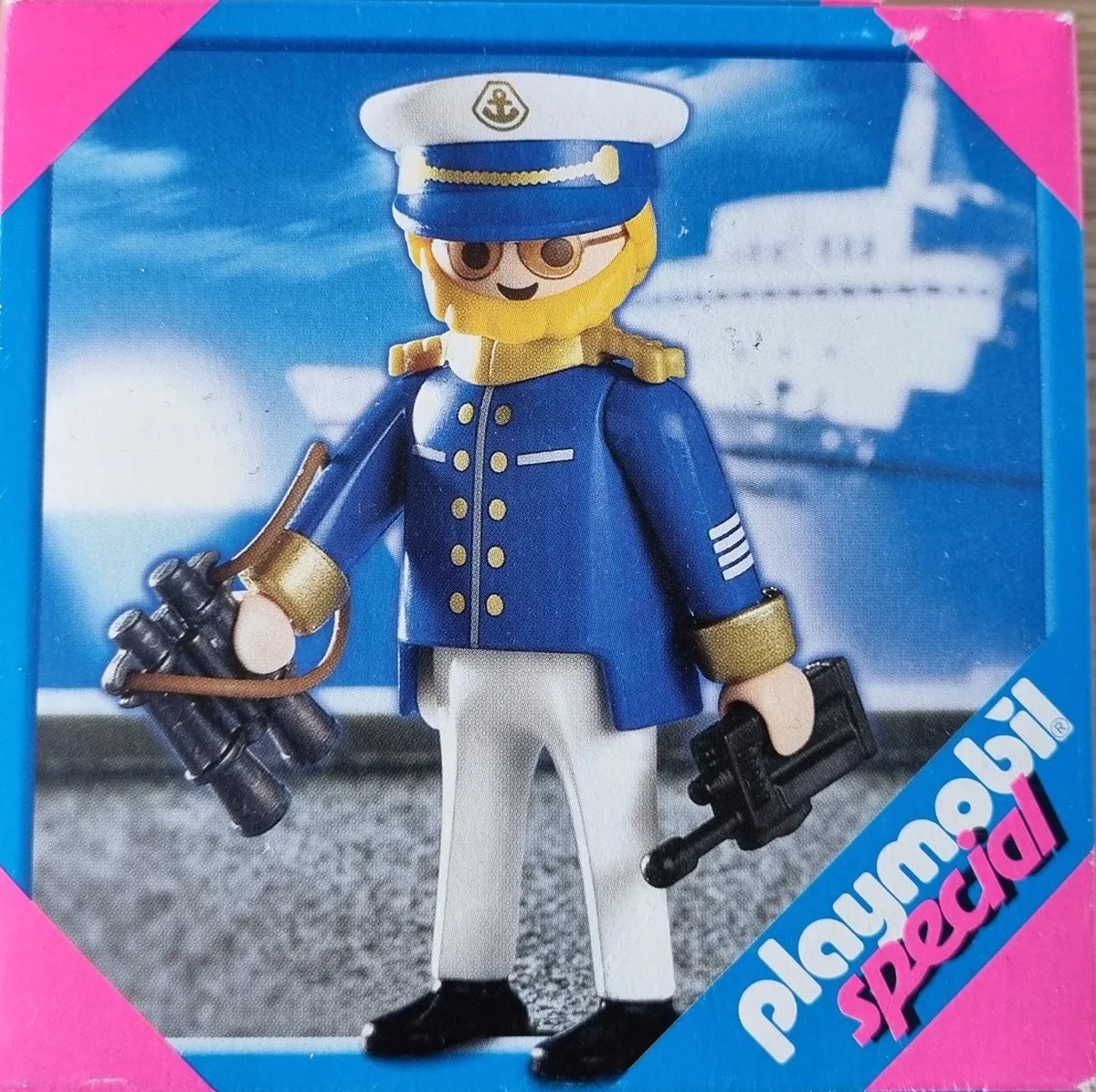Special 4642 Kapitein Cruiseschip by Playmobil in Multicolour – product photo
