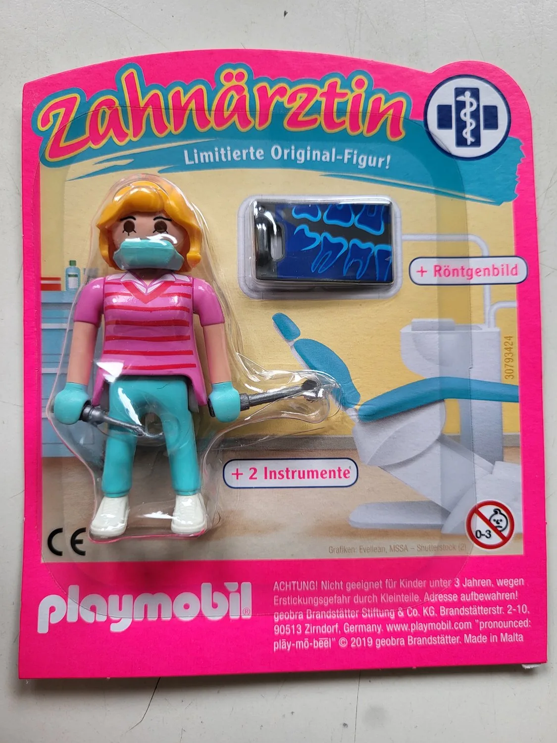 special edition vrouwelijke tandarts met 2 instrumenten en rontgenfoto by Playmobil – product photo