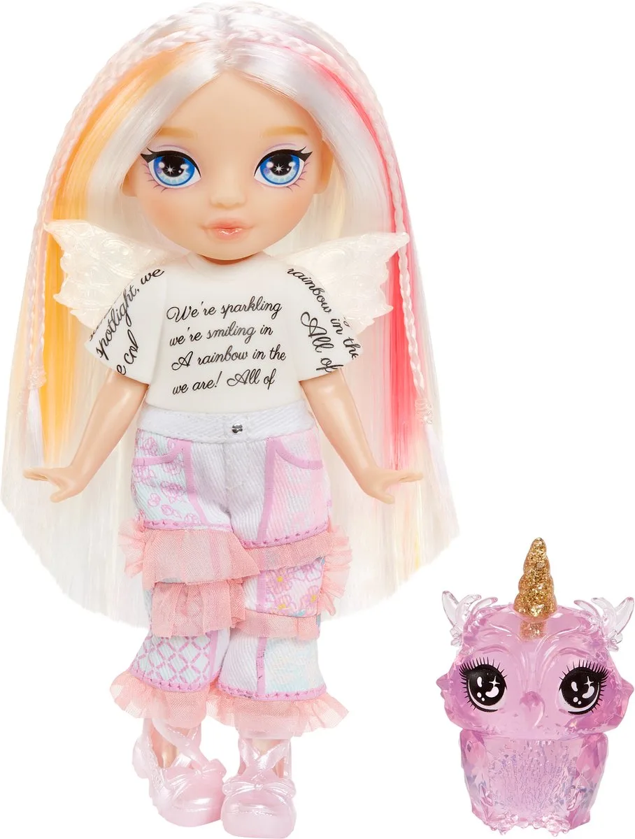 Littles Rainbow Fantasy-elfjespop Opal (regenboogkleurig) van Rainbow High in Wit – productfoto
