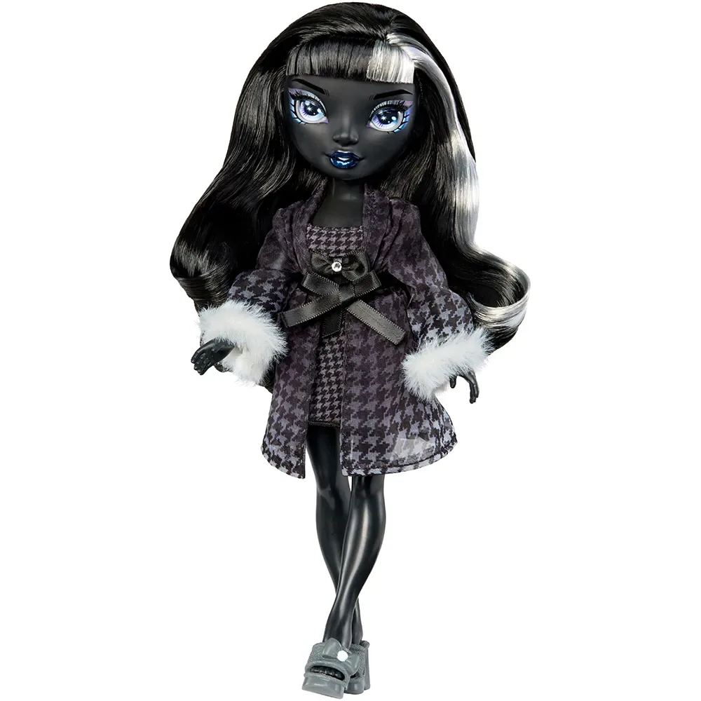 Shadow High Girls Night Shanelle Docka från Rainbow High – produktbild