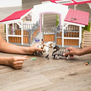 42344 Riding centre with rider and horses by Schleich – interior photo 4 of 4