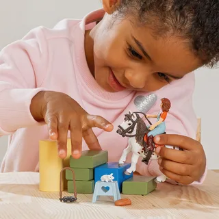 42518 HORSE CLUB Mia & Spotty by Schleich – interior photo 2 of 4