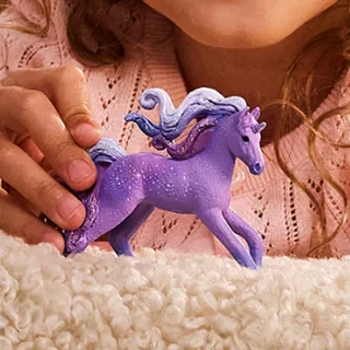 70843 Galaxy Rainbow Unicorn foal by Schleich – interior photo 2 of 4