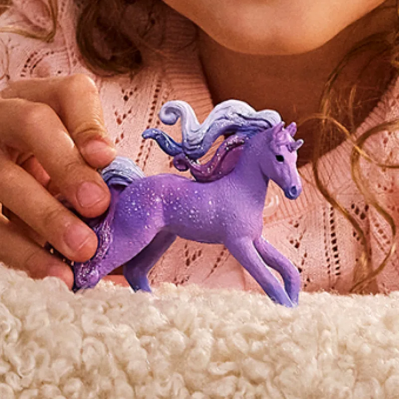 70843 Galaxy Rainbow Unicorn foal by Schleich – interior photo 2 of 4