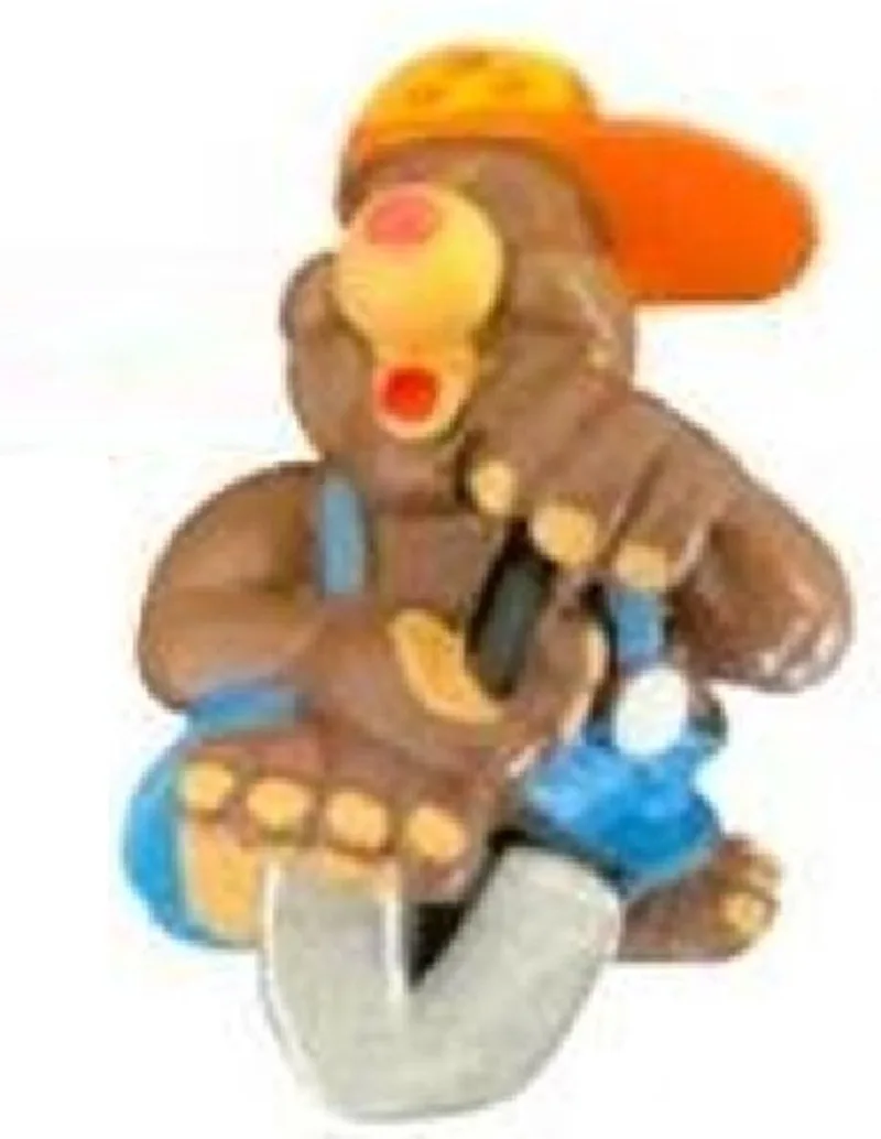 Henk de Mol – met schep en bouwvakkershelm – Alfred Jodocus Kwak – Schleich – ca. 6 cm by Schleich in Bruin blauw – product photo