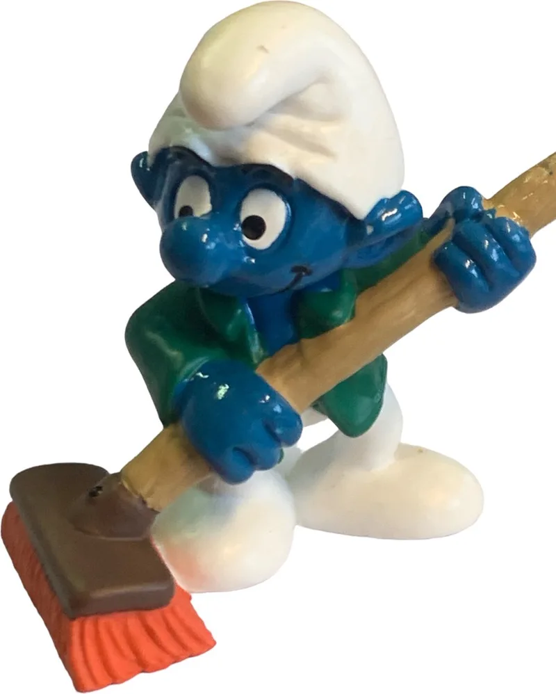 smurf met bezem - Schleich Speelfiguur - De Smurfen - 20462 - 6 cm van Schleich in Blauw, wit, rood, bruin, groen, rood, donkerbruin, zwart – productfoto