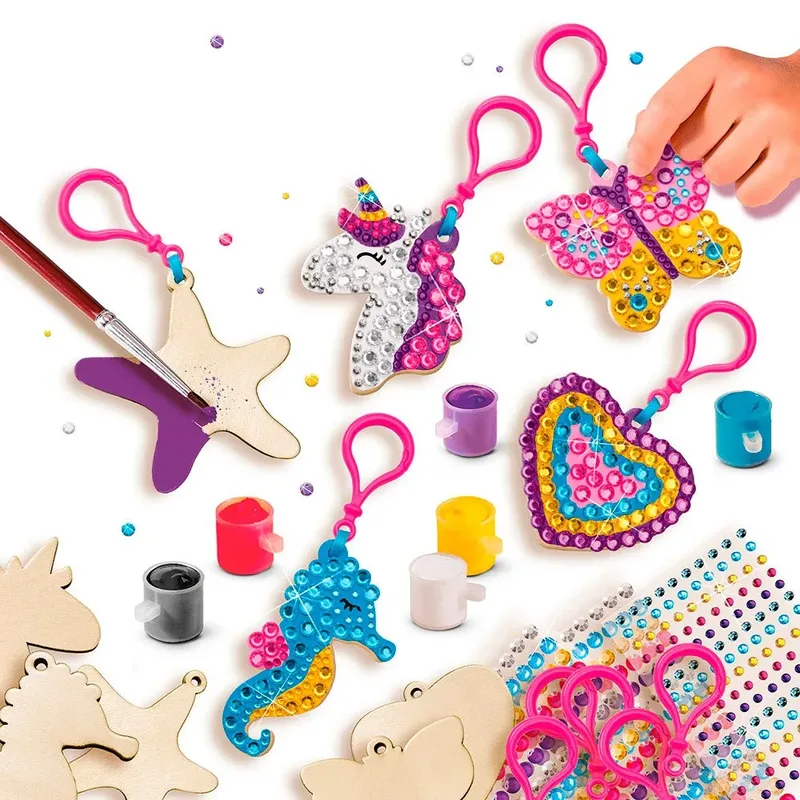 Diamond Painting - Voor Meisjes vanaf 5 Jaar - 560 Diamonds - Schoencadeautjes Sinterklaas by SES Creative in Houten sleutelhangers – product photo 3 of 3