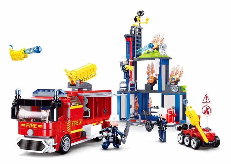 Brandweer Training Center bouwspeelgoed kinderen vanaf 6 jaar - Constructiespeelgoed modelbouw - bouwdoos met 585 bouwstenen - M38-B0967 by Sluban in Multi – product photo