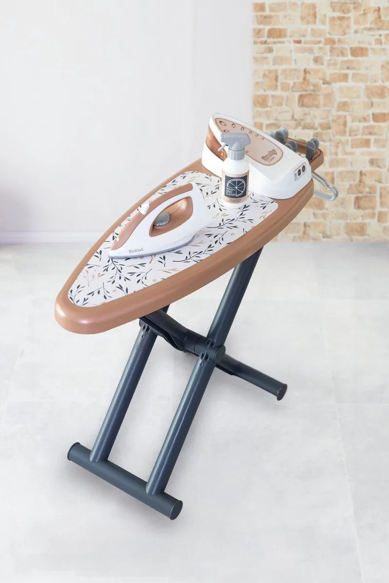 Speelgoed strijkplank + strijkijzer de Smoby en Multicolore – photo du produit