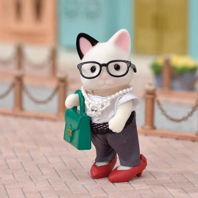 5462 modespeelset- Tuxedo kat by Sylvanian Families in Town Girl Kledingset – product photo