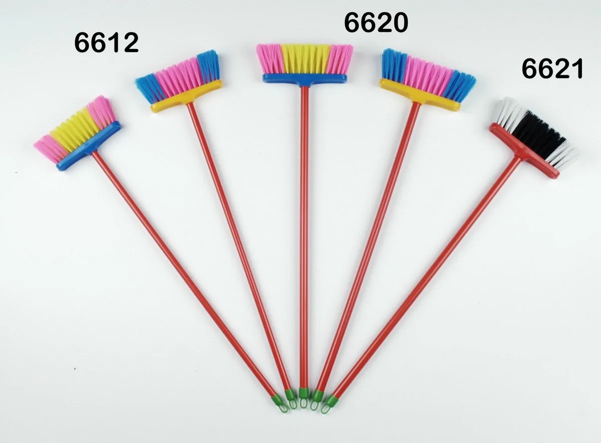 CHILD'S BROOM, MIDDLE de Theo Klein en Gris – photo du produit