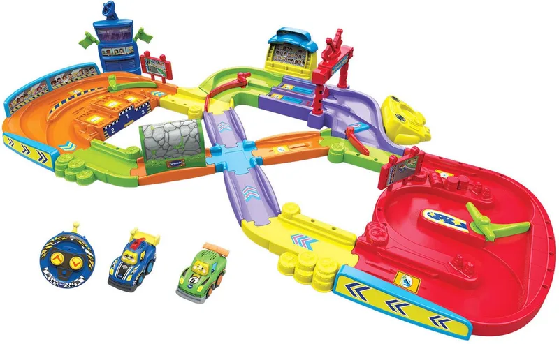 Toet Toet Auto's- Mijn Eerste Interactieve Circuit incl. 2 Auto's från VTech i Flerfärgad – produktbild