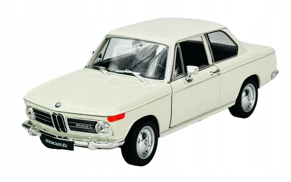 BMW 2002ti model auto, schaal 1:24, metaal, nieuw från Welly i Beige – produktbild