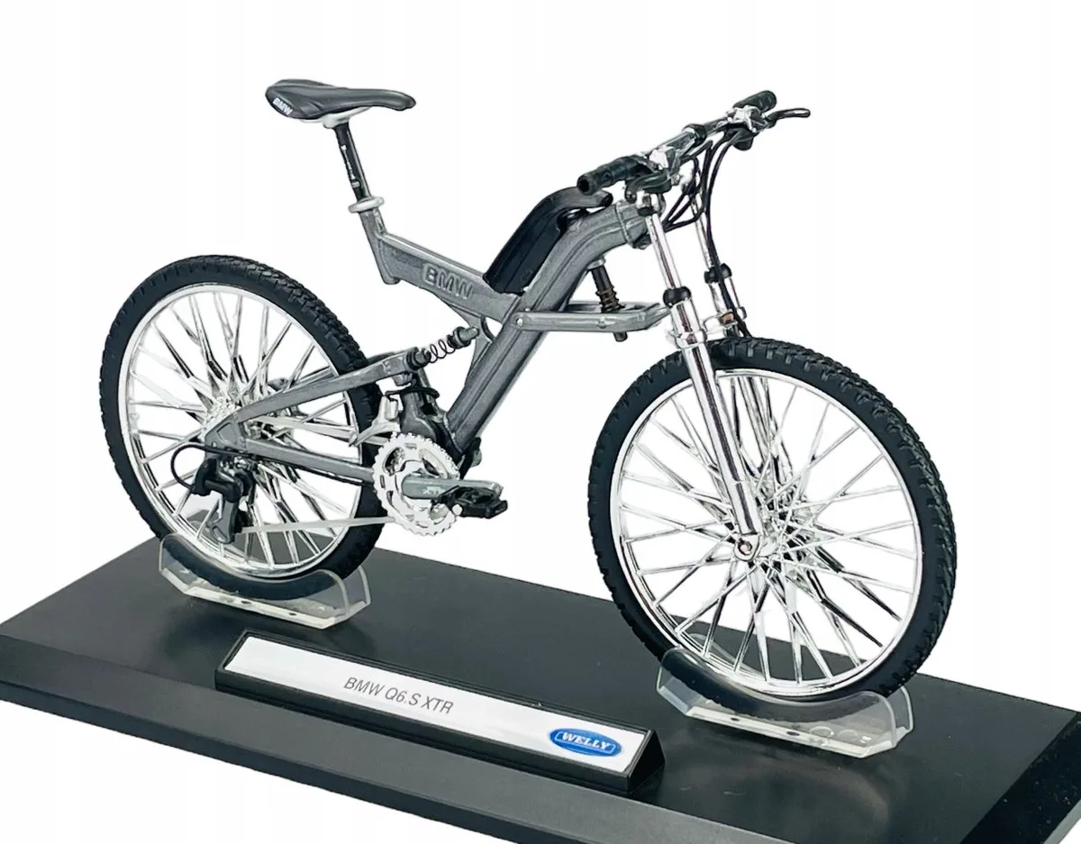 BMW Q6.S XTR Fiets Model 1:10 Zilver Nieuw in Doos van Welly – productfoto
