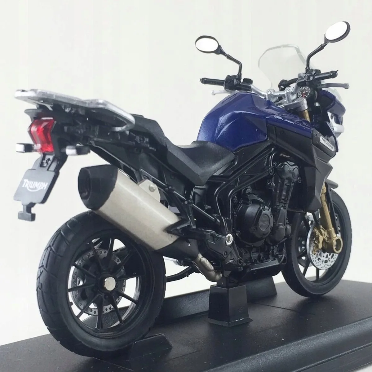 Triumph Tiger Explorer Motorfiets Model 1:18 van Welly in Blauw – productfoto